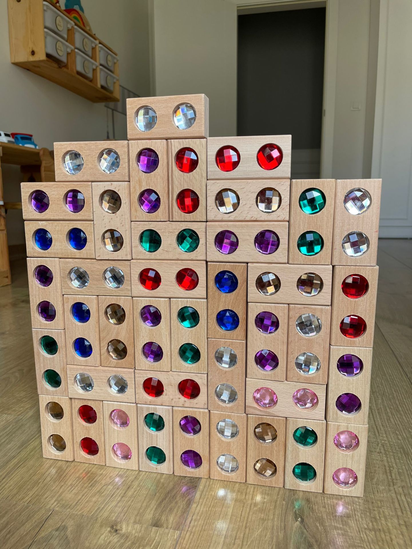 IŞILTILI MONTESSORİİ BLOKLARI