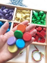 WALDORF AHŞAP OYUNCAK RENKLİ BONCUKLAR